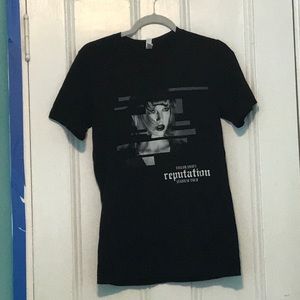 Taylor Swift concert graphic tee